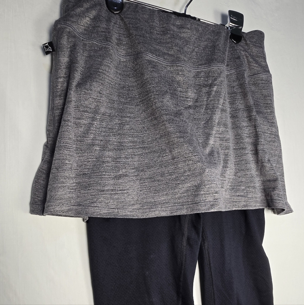 SkirtSports Lotta Breeze Capri Skirt Smoky Heather/Black Small